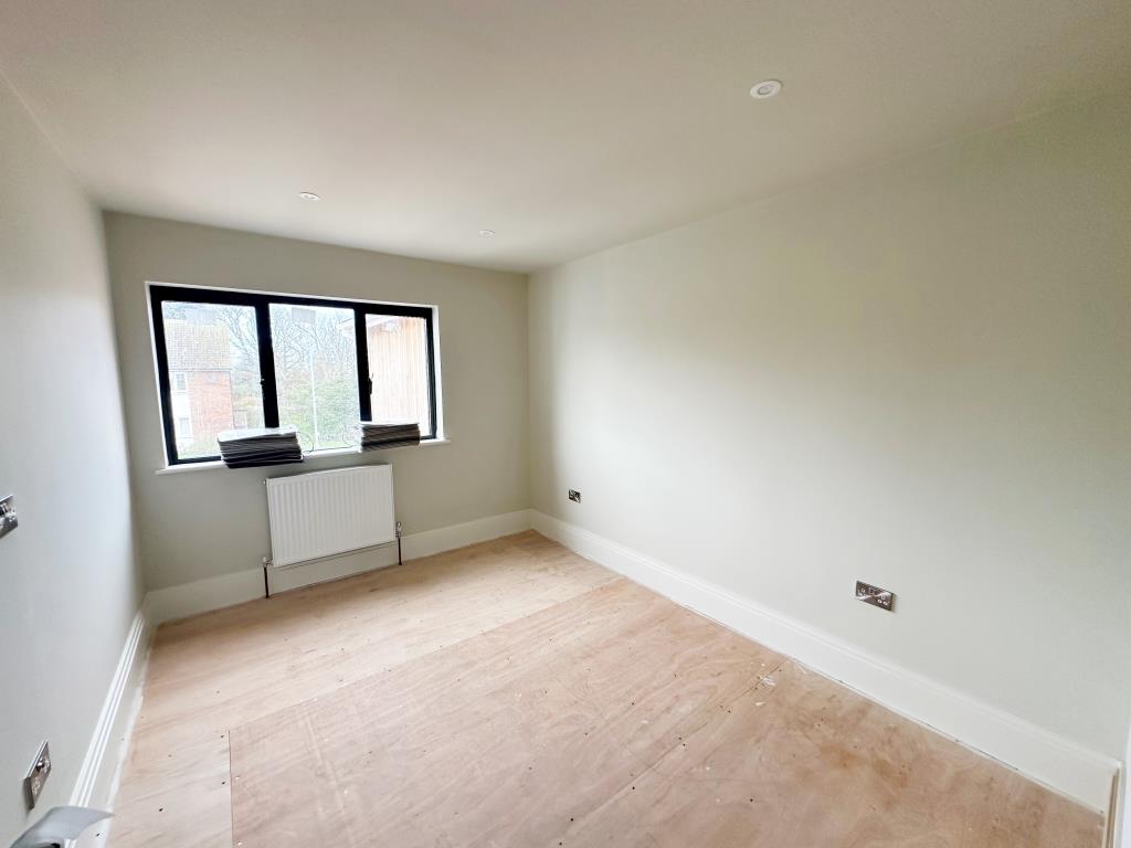 Lot: 72 - ATTRACTIVE DETACHED DWELLING TO BE FINISHED - Bedroom three